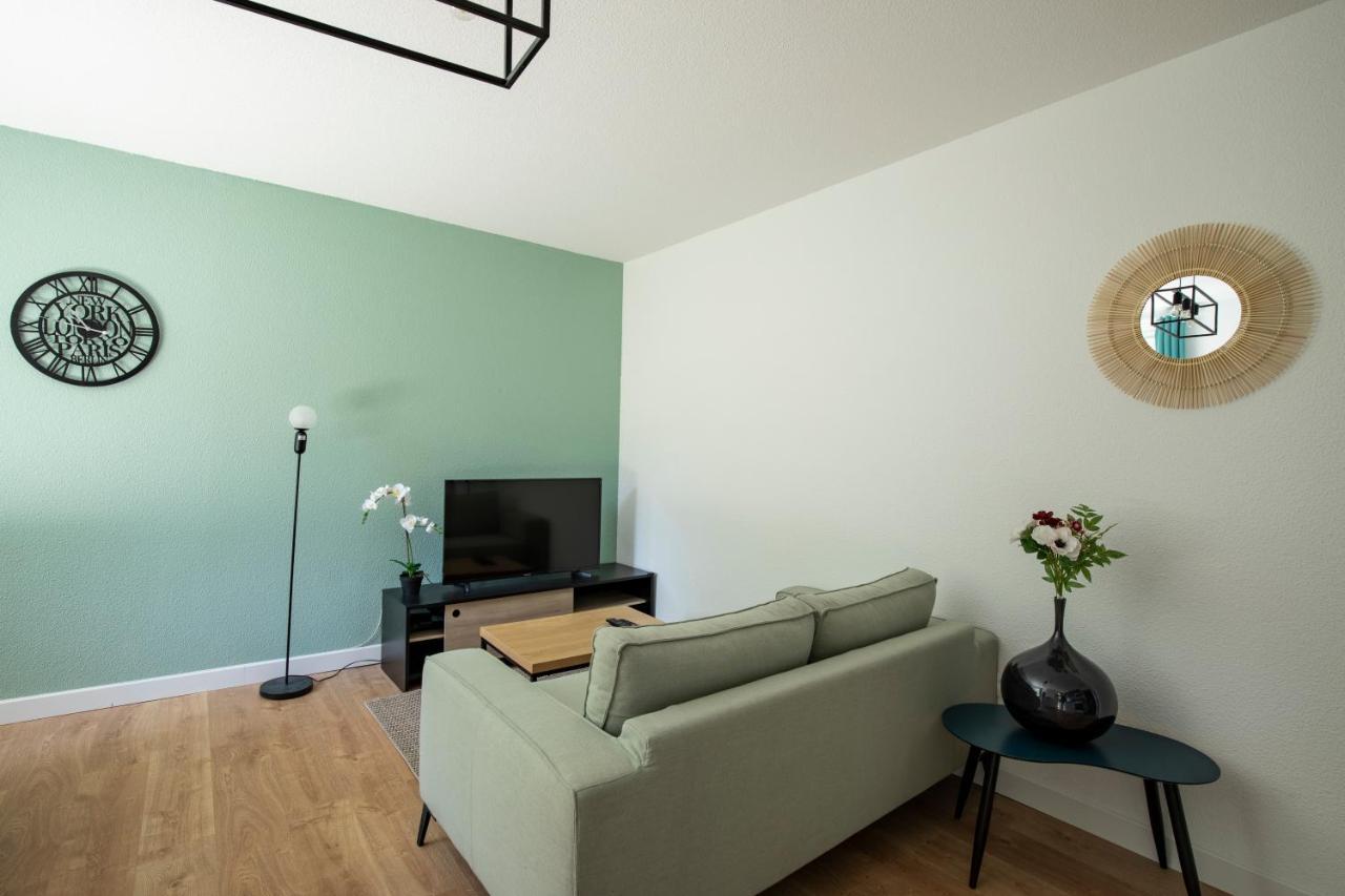 T4 Climatise Au Pied Des Rempart Avec Parking Apartment Avignon Bagian luar foto
